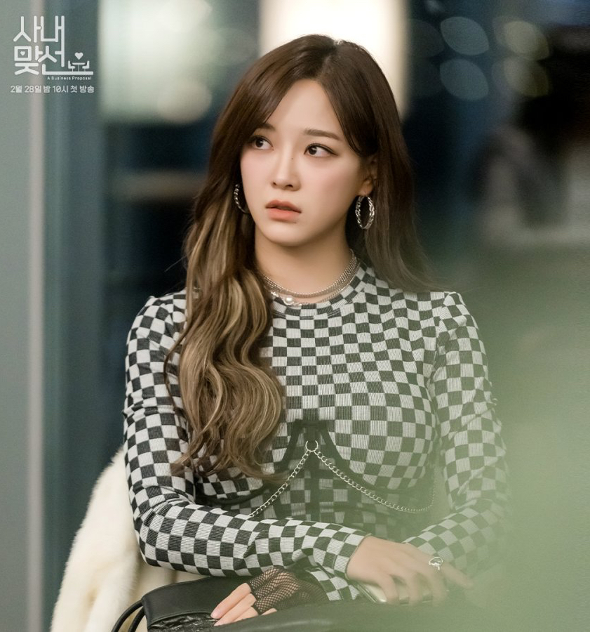 Explosively popular post in Choeaedol Celeb community