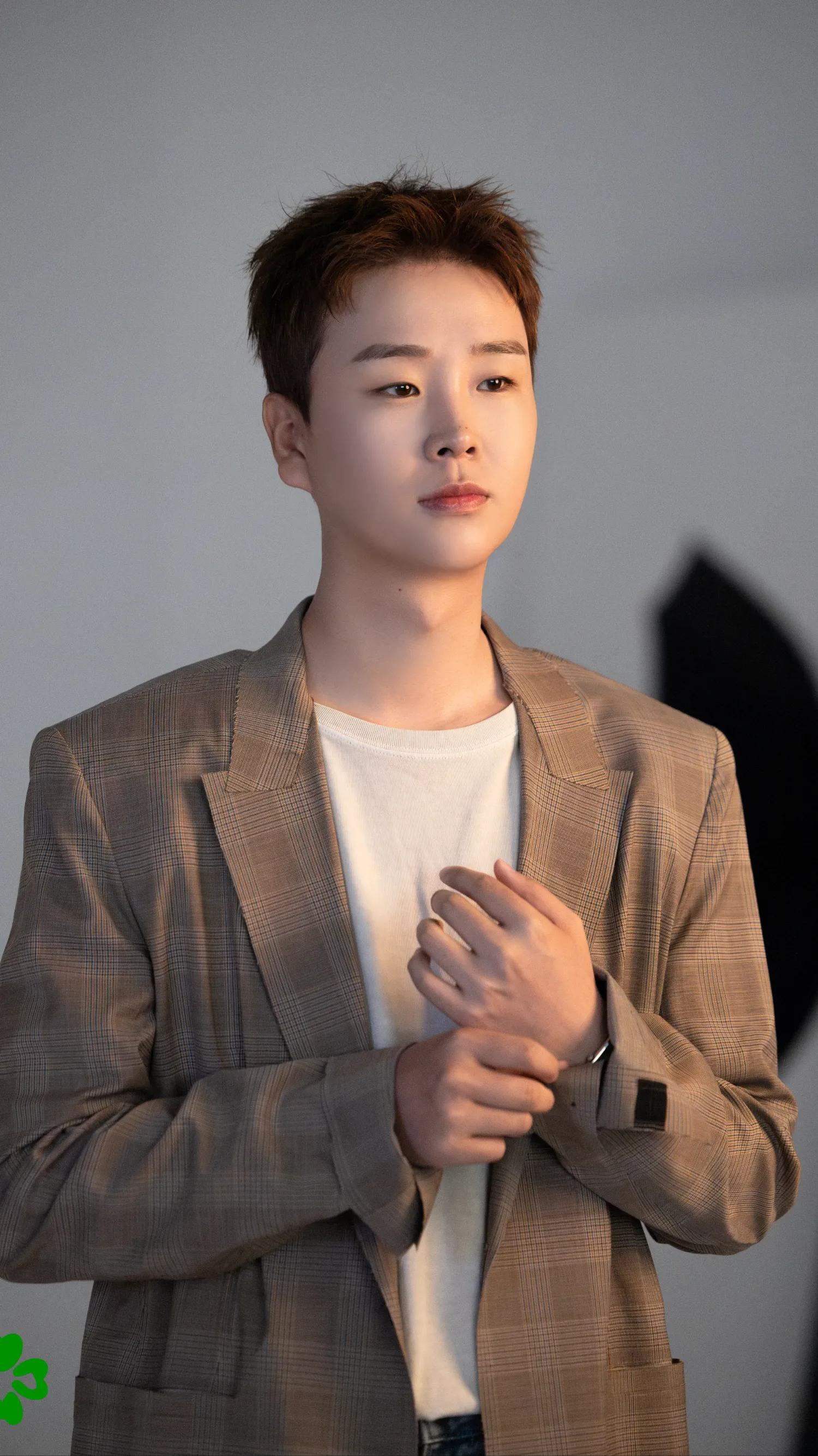송민준의 팬들이 직접 만든 특별한 배경화면