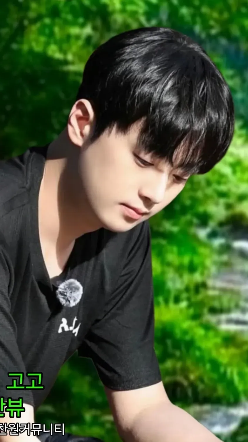 Foto kegiatan terbaru dari Lee Chanwon