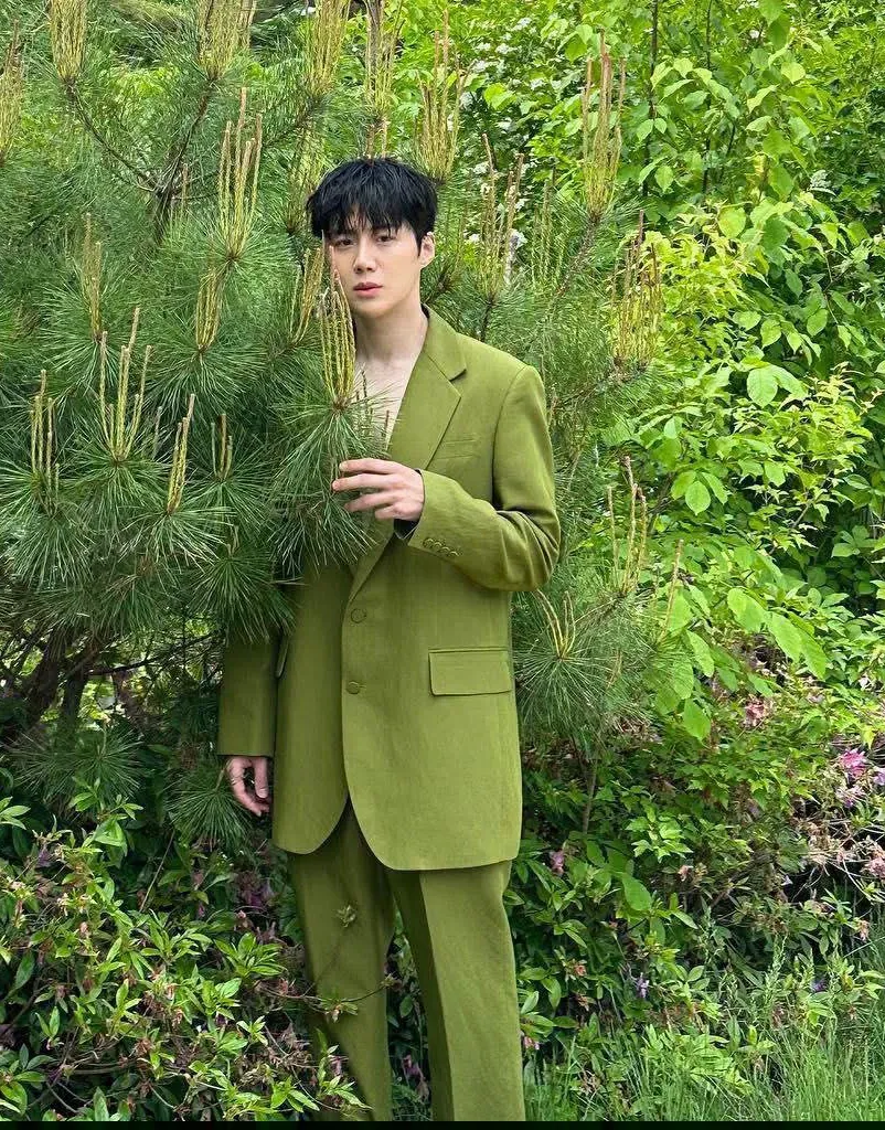 Cuplikan di balik layar dari Kim Seonho
