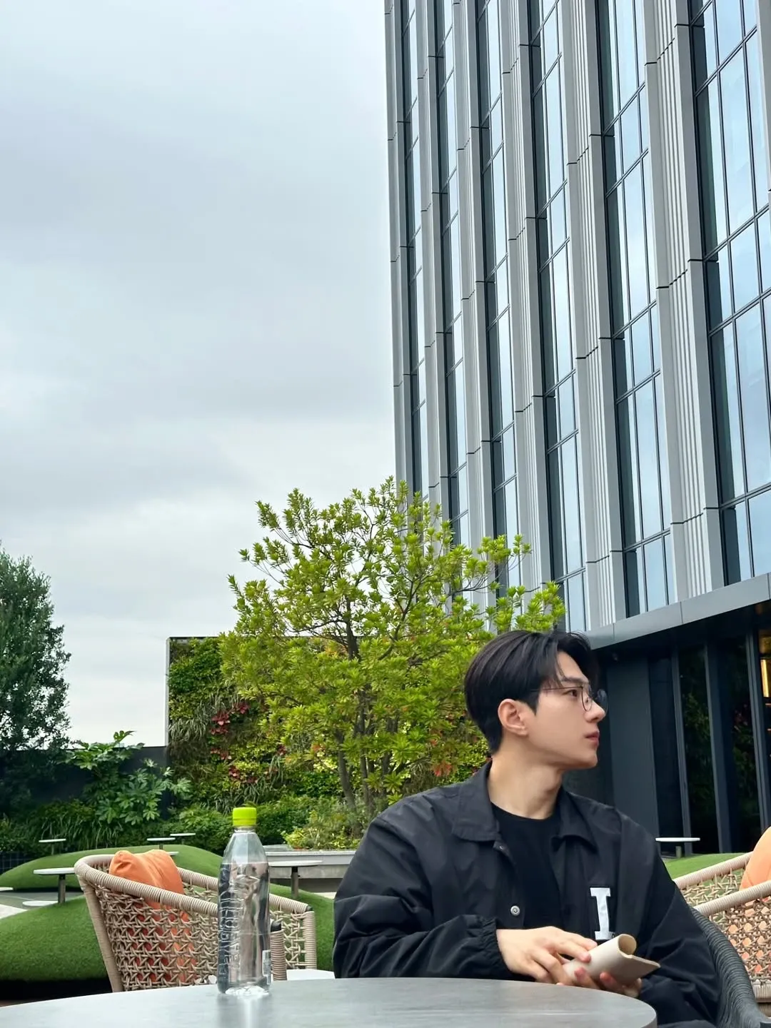 Recent activity shot of Kim Myungsoo (L)