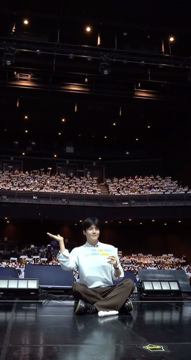 Representative background image loved by Kim Seonho fandom