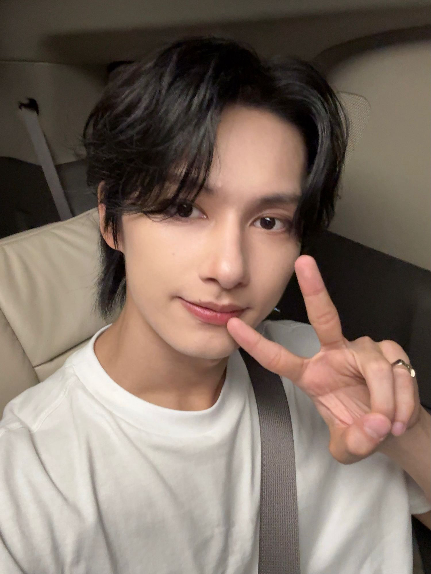 Behind-the-scenes cut of Wen Junhui