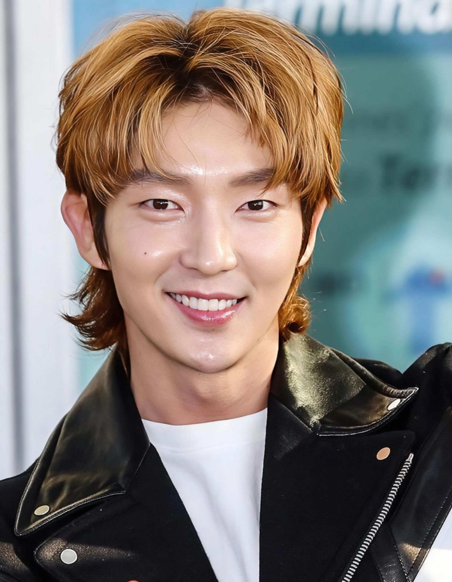 Recent activity shot of Lee Joongi