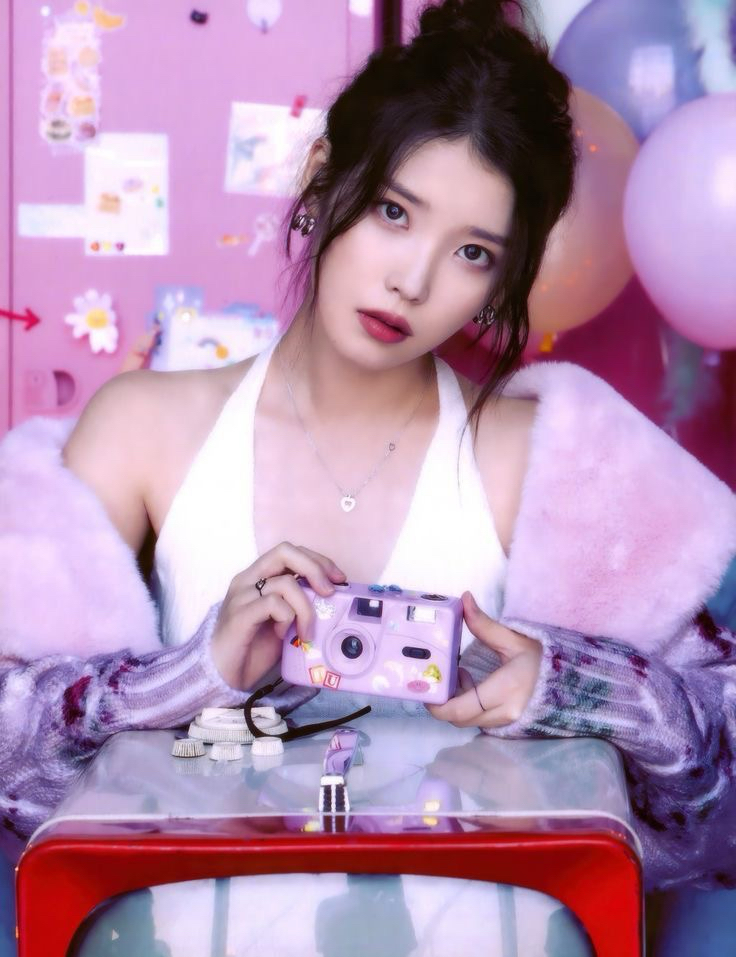 Latest photo of IU