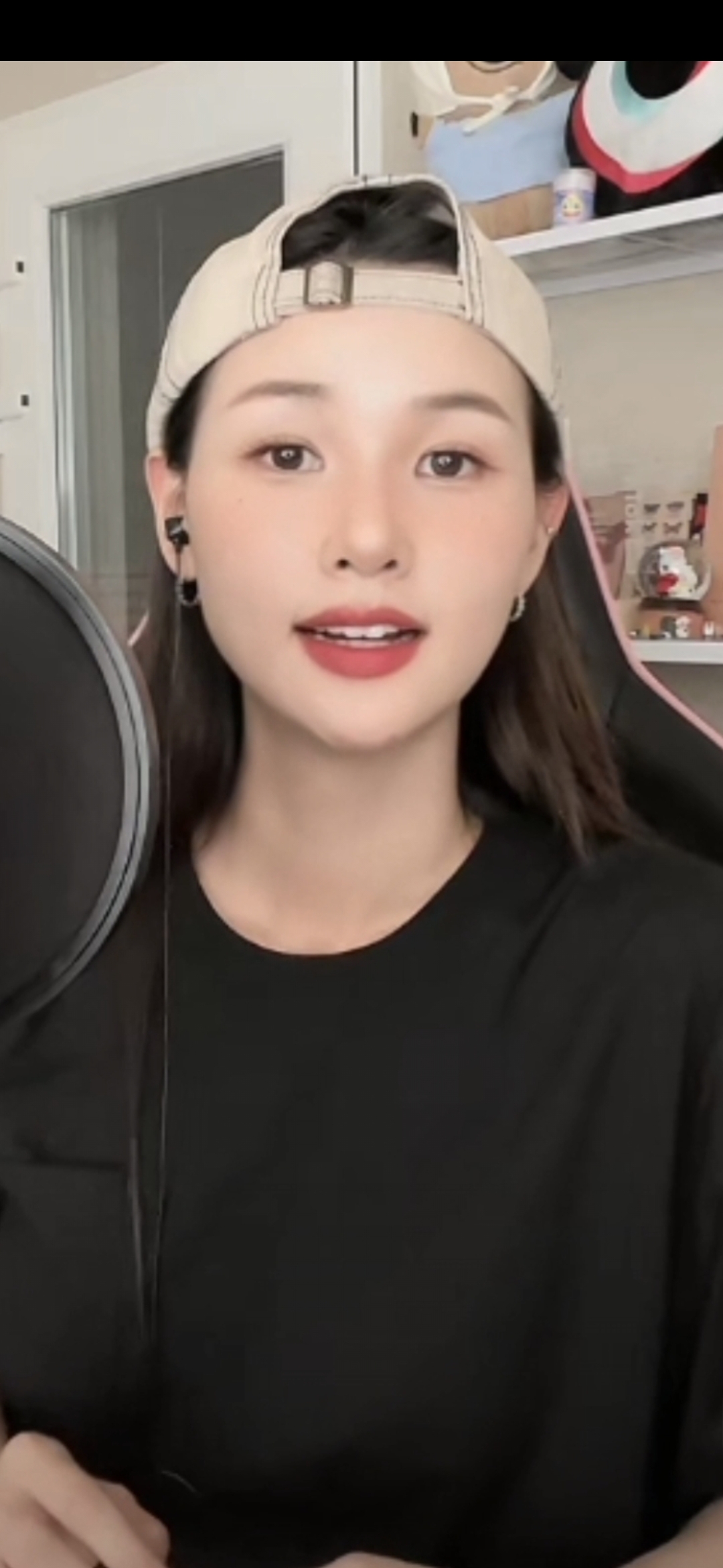 Behind-the-scenes cut of Hwang WooLim