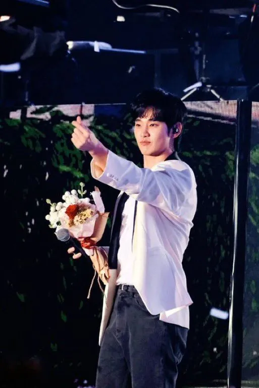 Behind-the-scenes cut of Kim Soohyun