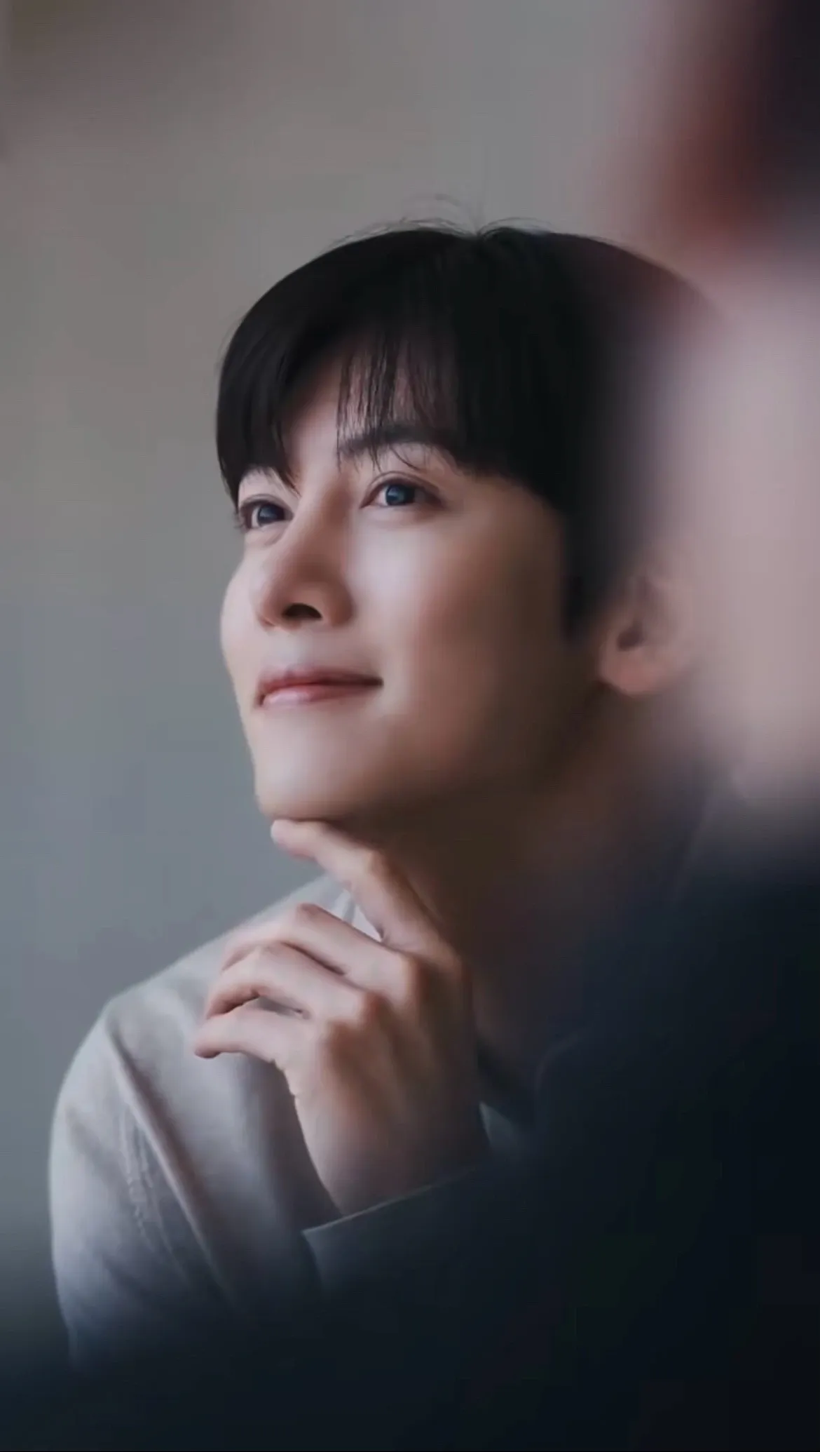 Behind-the-scenes cut of Ji Changwook