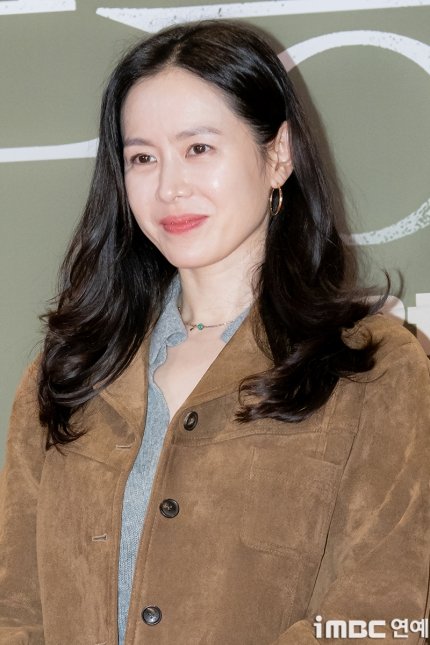 孙艺珍的近期活动照