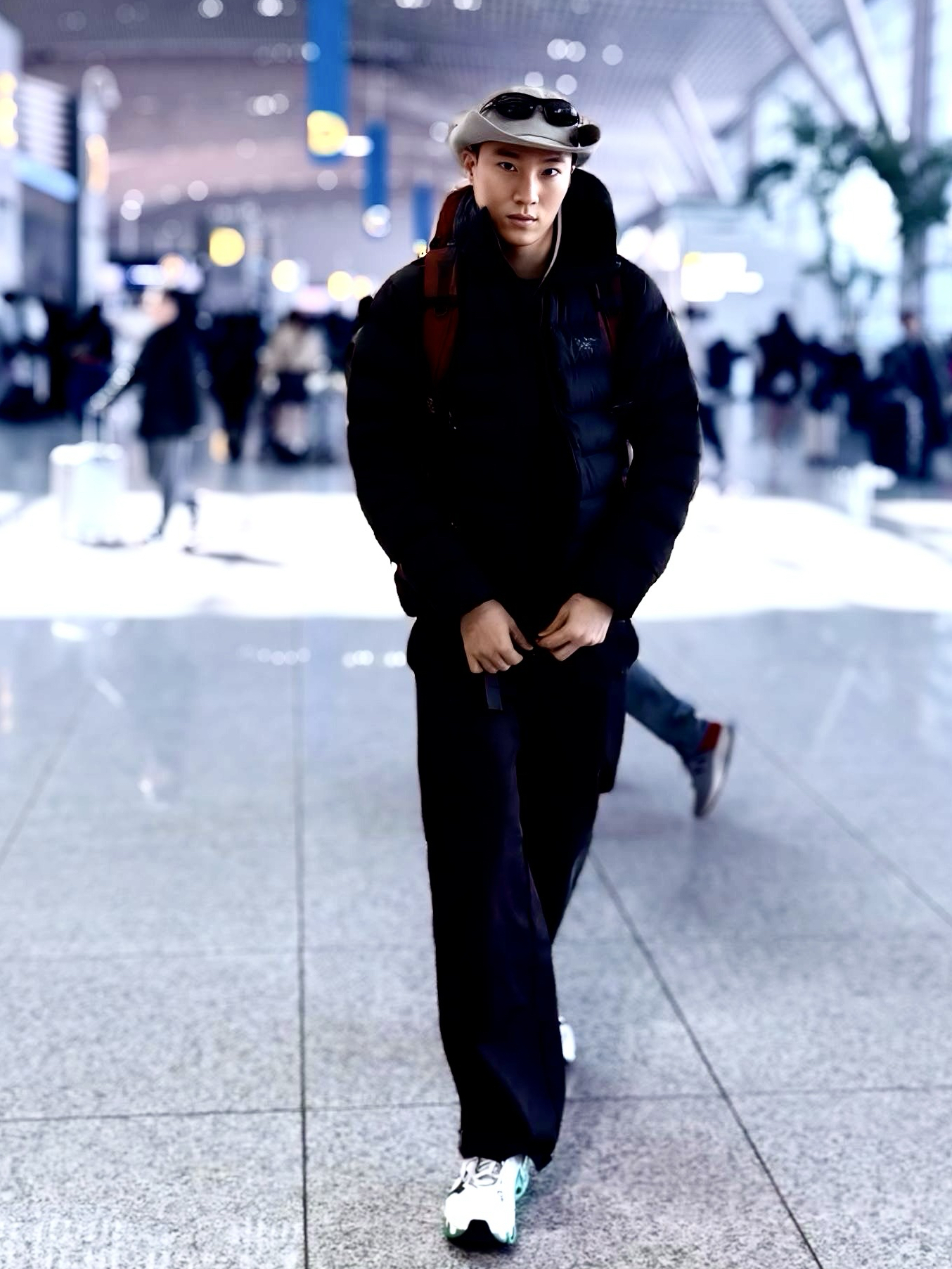 Recent activity shot of Lee Hongnae