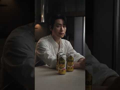 Behind-the-scenes cut of Lee Joonhyuk