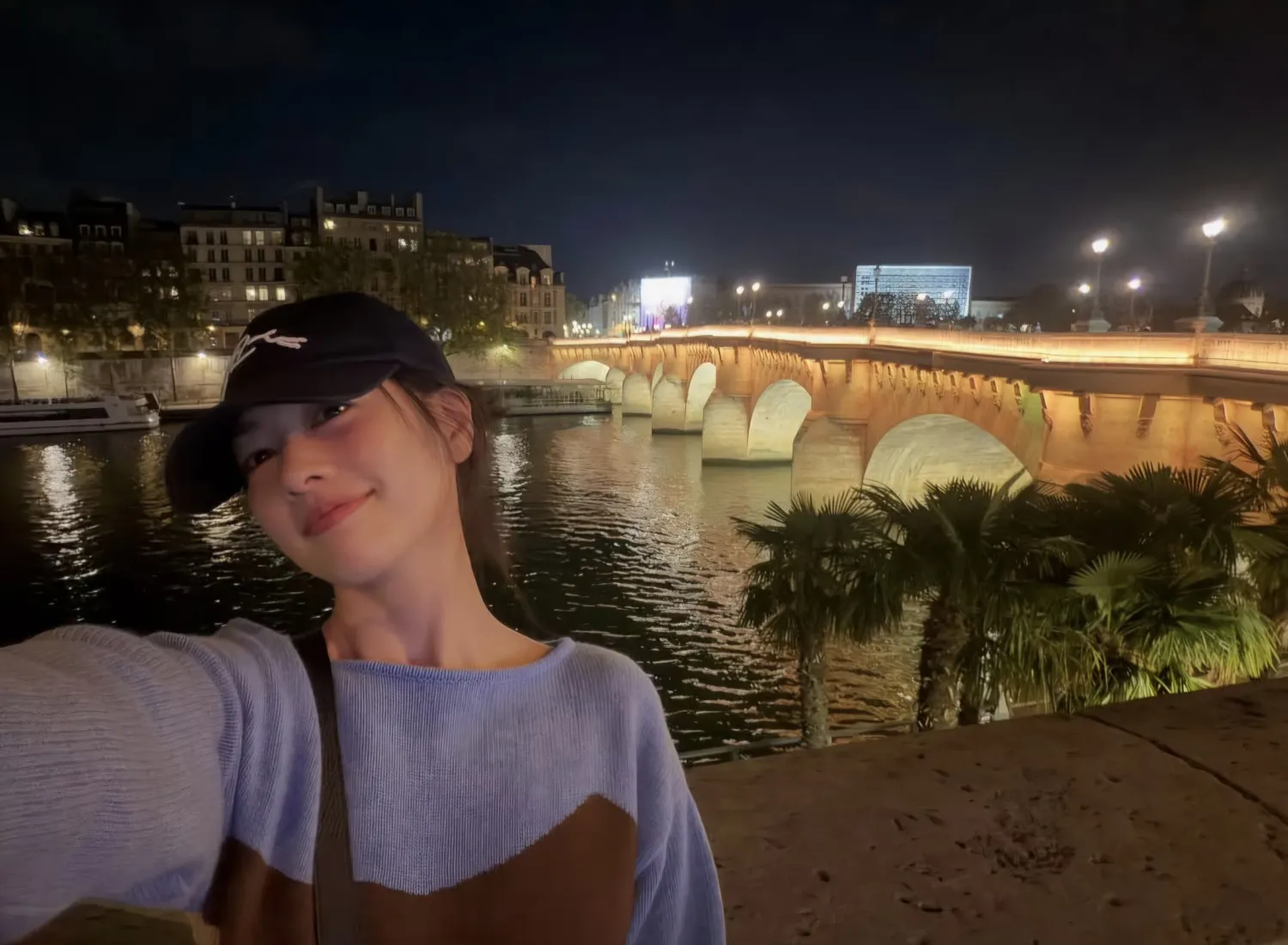 Behind-the-scenes cut of Jung Somin