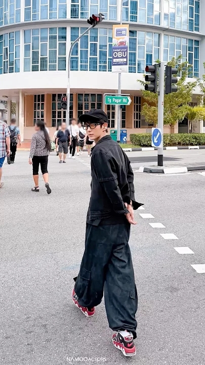 Recent activity shot of Lee Joongi