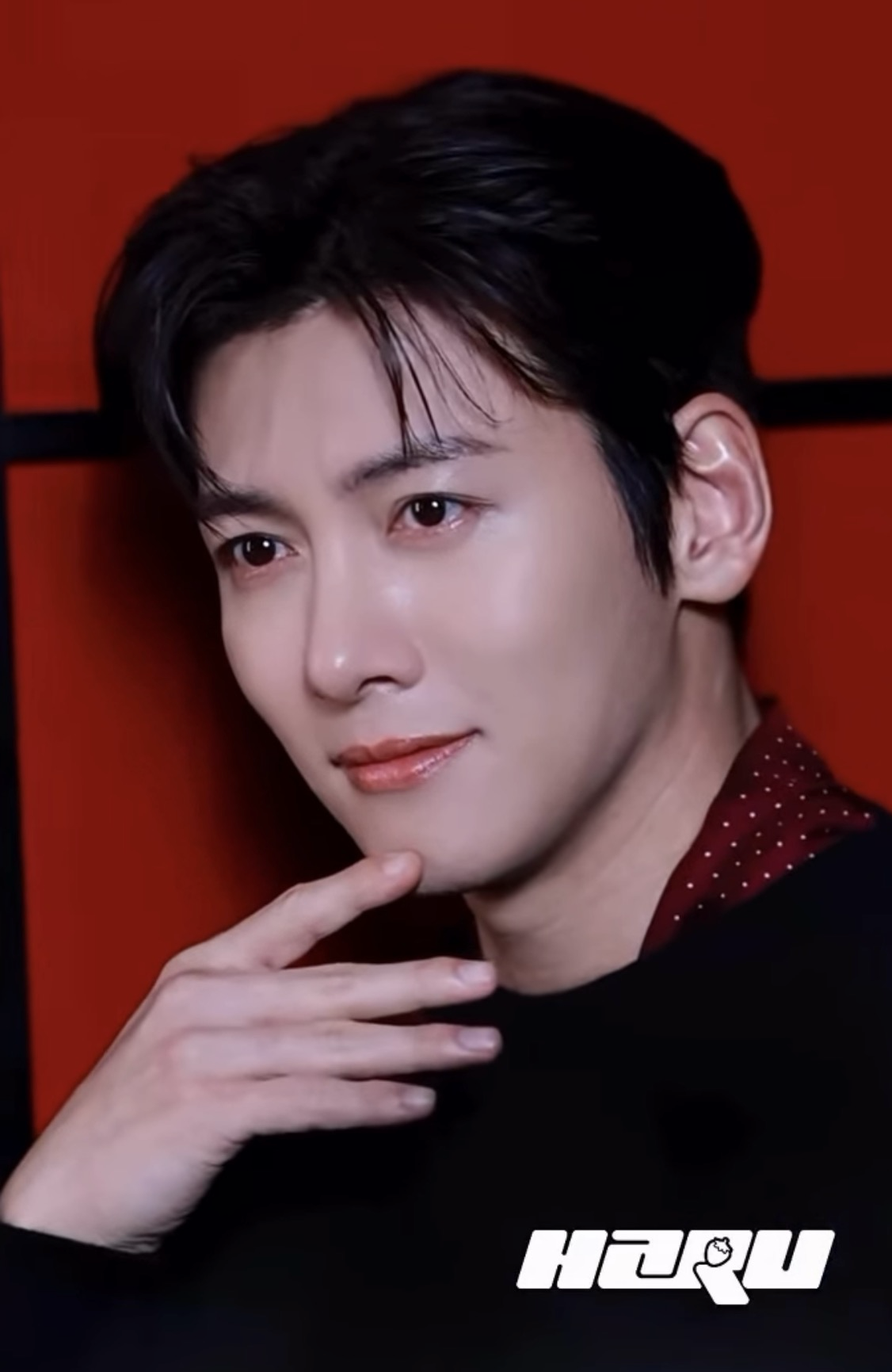Behind-the-scenes cut of Ji Changwook