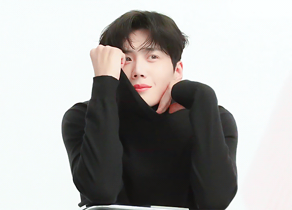 Foto terbaru dari Kim Seonho