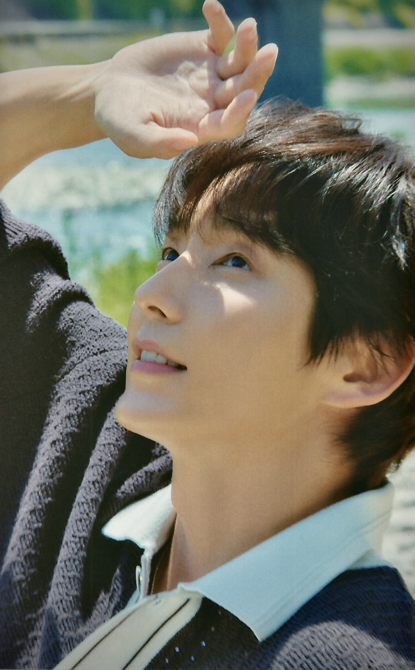 Latest photo of Lee Joongi