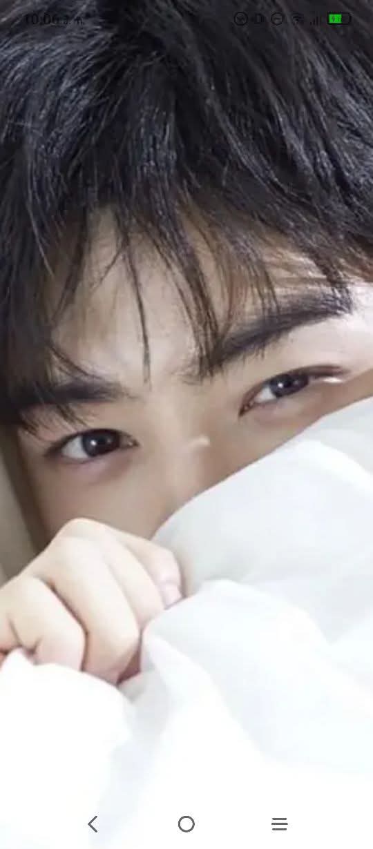 A moment captured by a fan of Cha Eunwoo