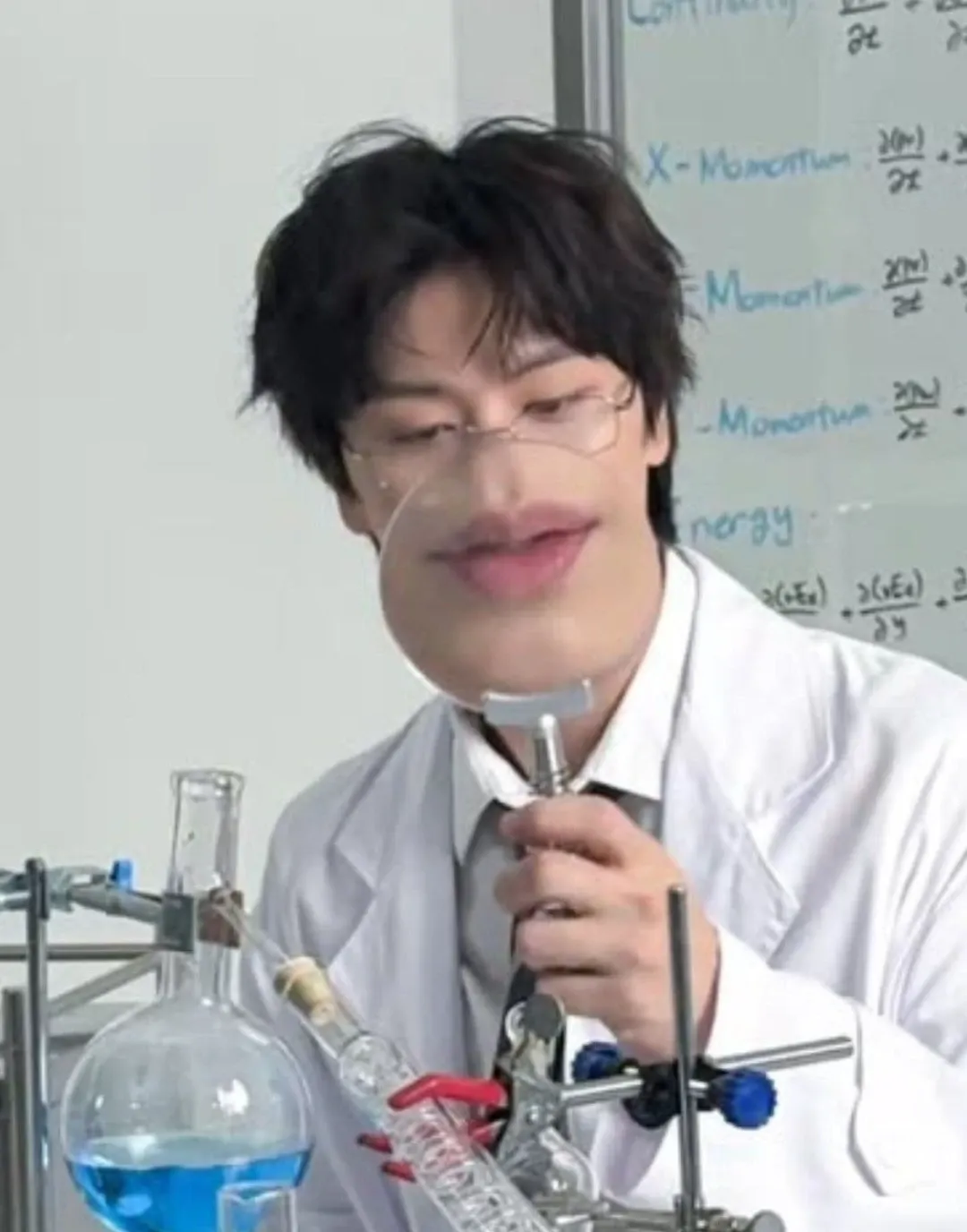 Foto terbaru dari Yook Sungjae