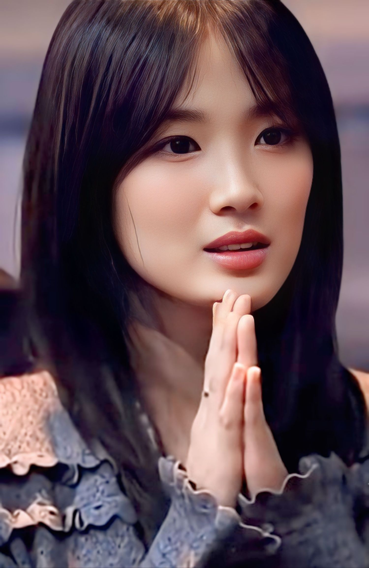 Recent activity shot of Kim Hyeyoon