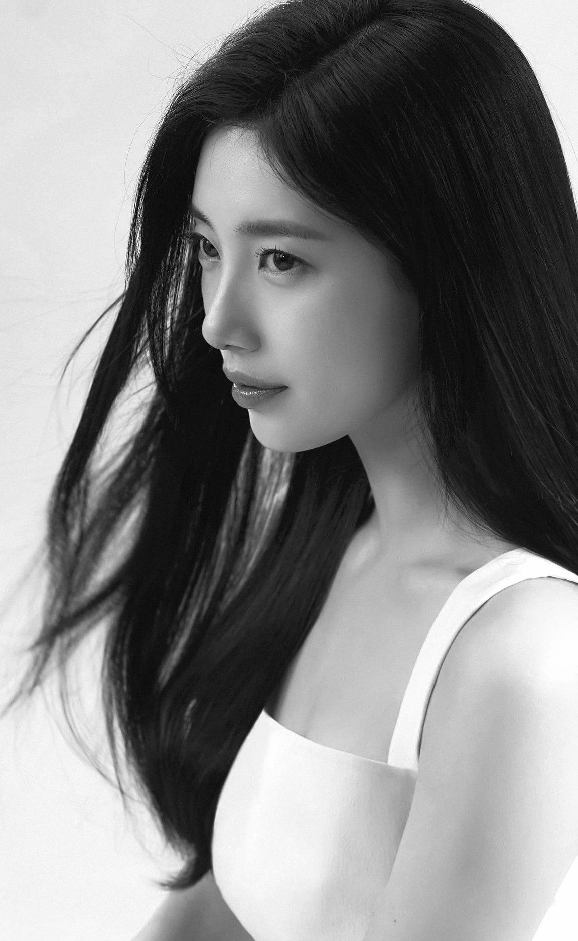 A moment captured by a fan of Bae Suzy