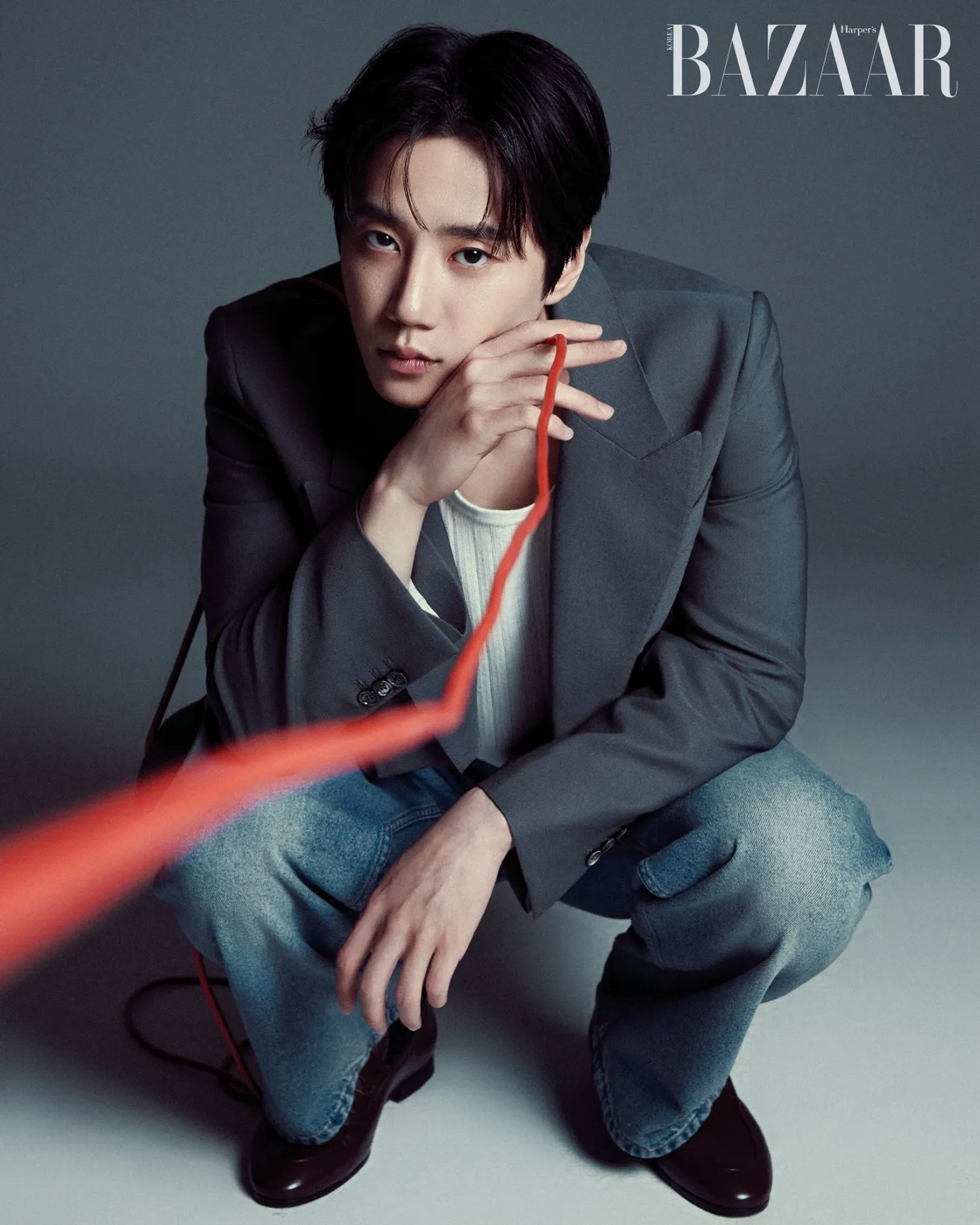 Behind-the-scenes cut of Lee Junyoung