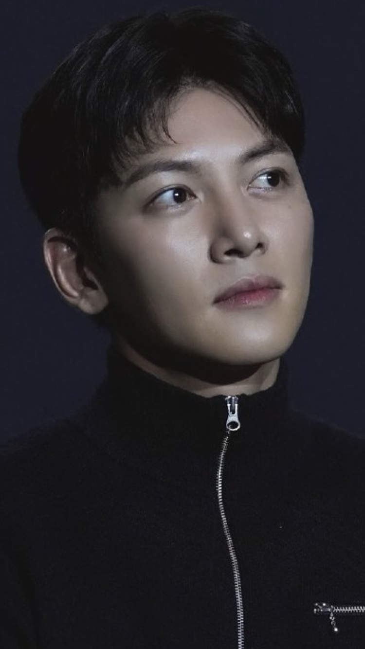 チ・チャンウクのビハインドカット