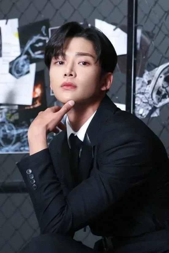 Foto kegiatan terbaru dari Rowoon