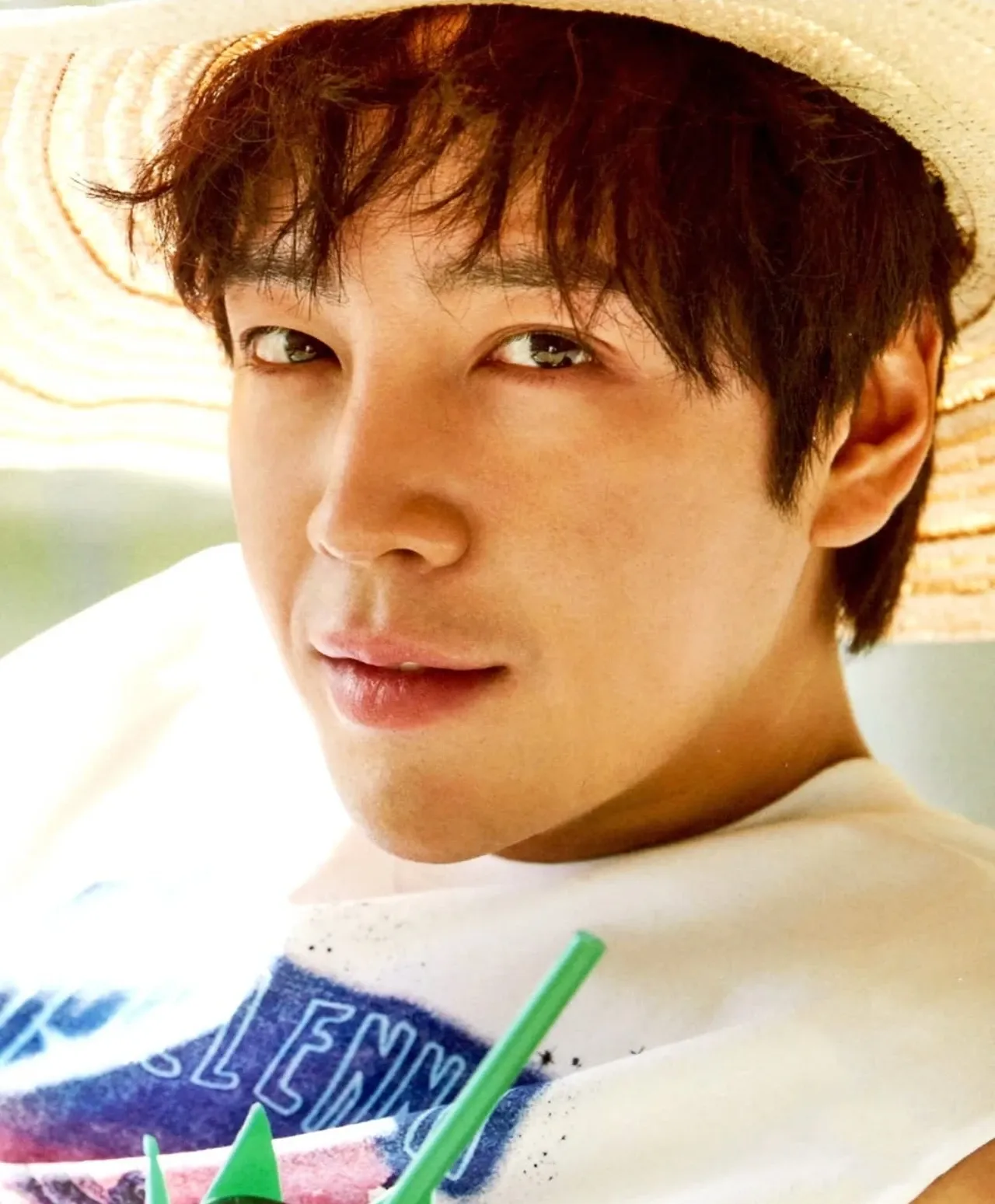 Behind-the-scenes cut of Jang Geunsuk