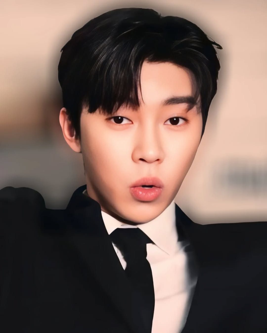 Cuplikan di balik layar dari Lim Youngwoong