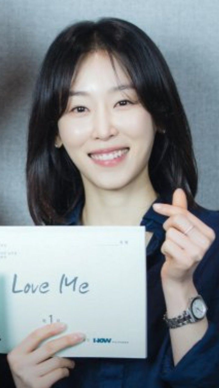 A moment captured by a fan of Seo Hyunjin