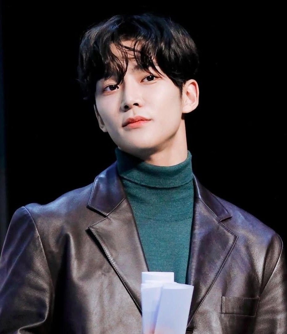 Cuplikan di balik layar dari Rowoon