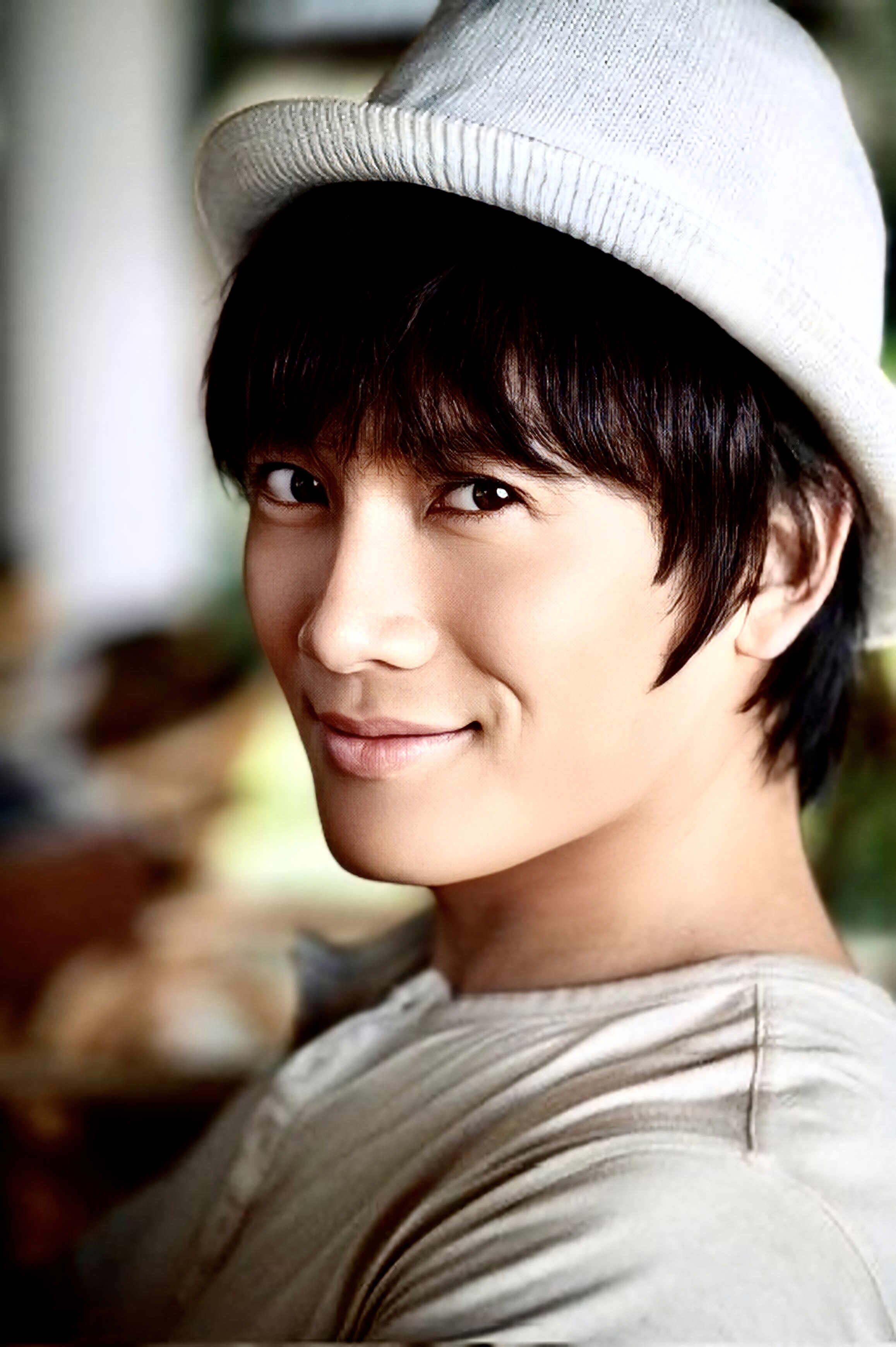 Latest photo of Ji Sung