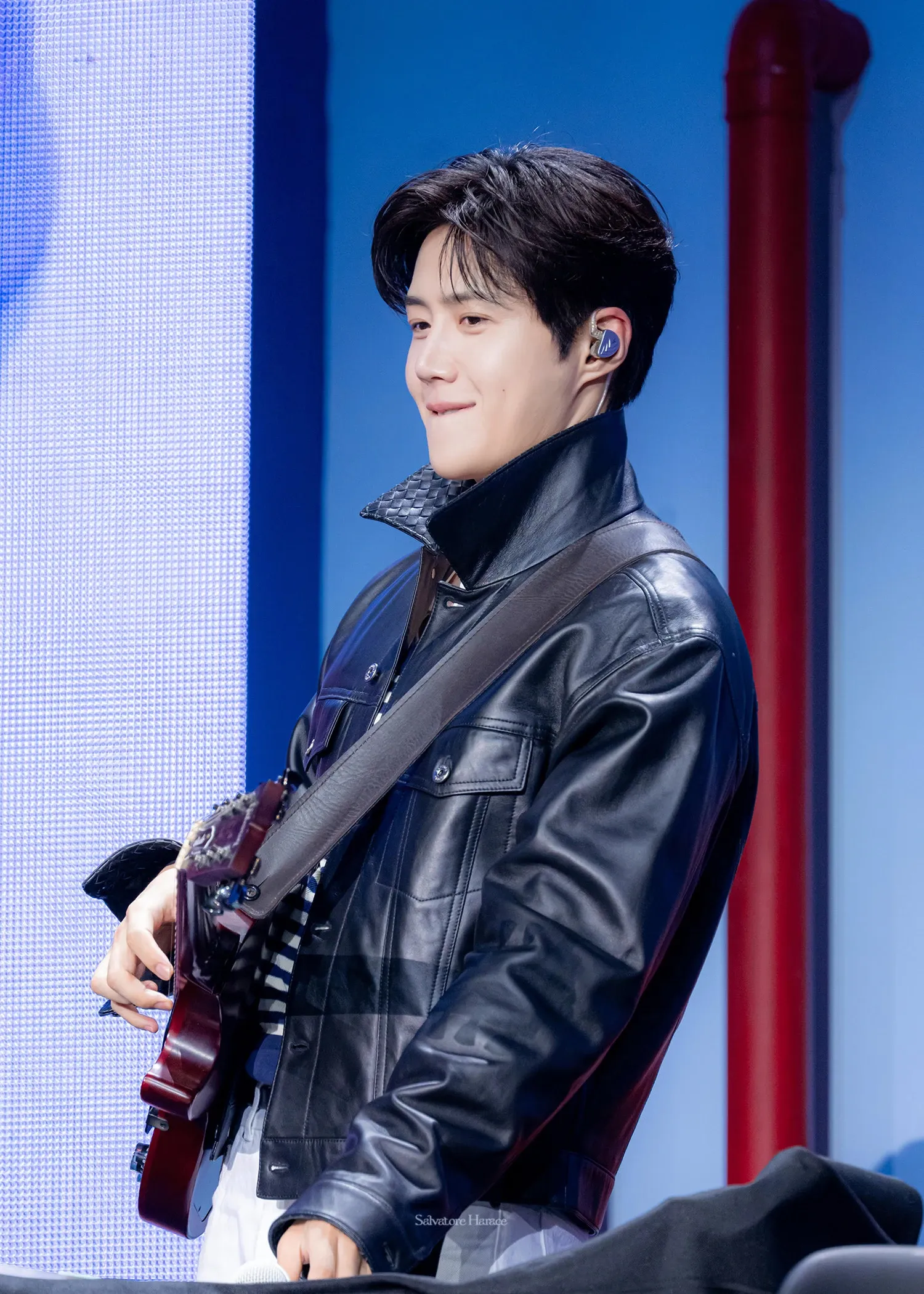 A moment captured by a fan of Kim Seonho