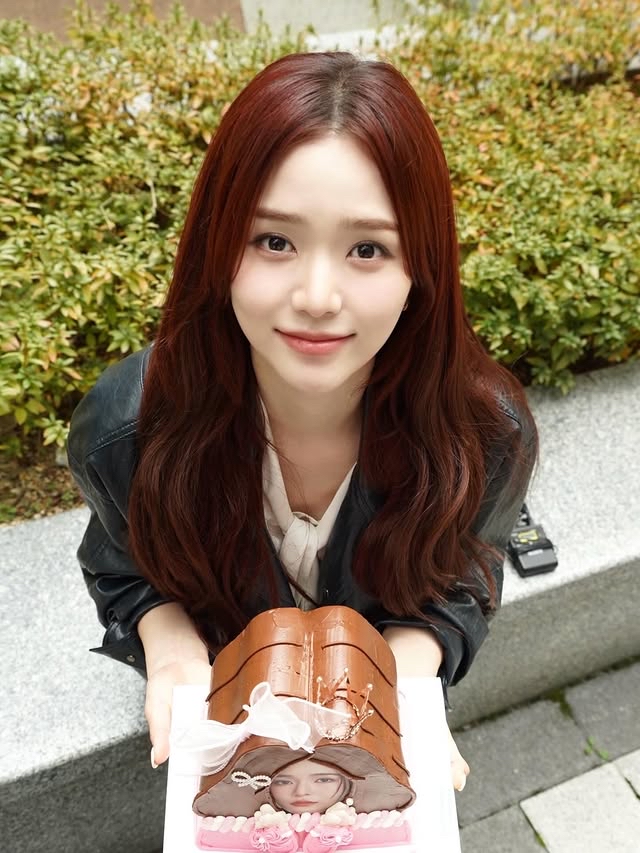 Behind-the-scenes cut of Oh Seyoung