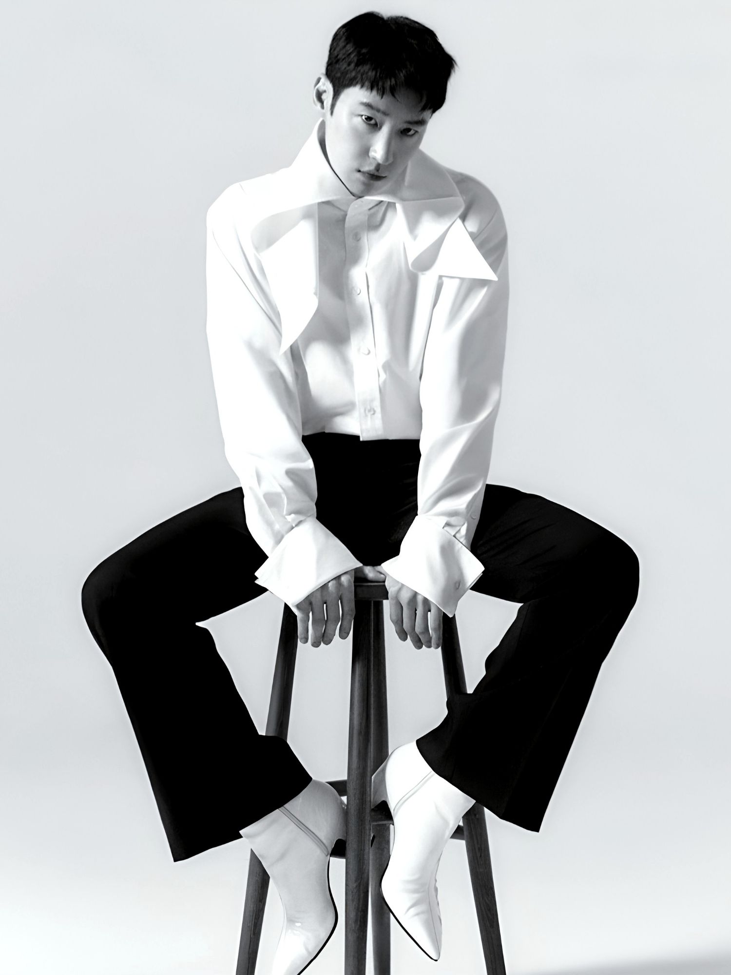 Behind-the-scenes cut of Lee Jaehoon