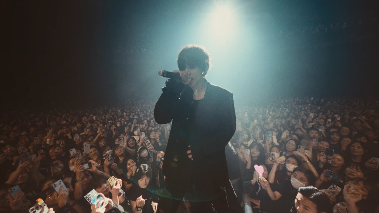 Recent activity shot of Lee Seungyoon