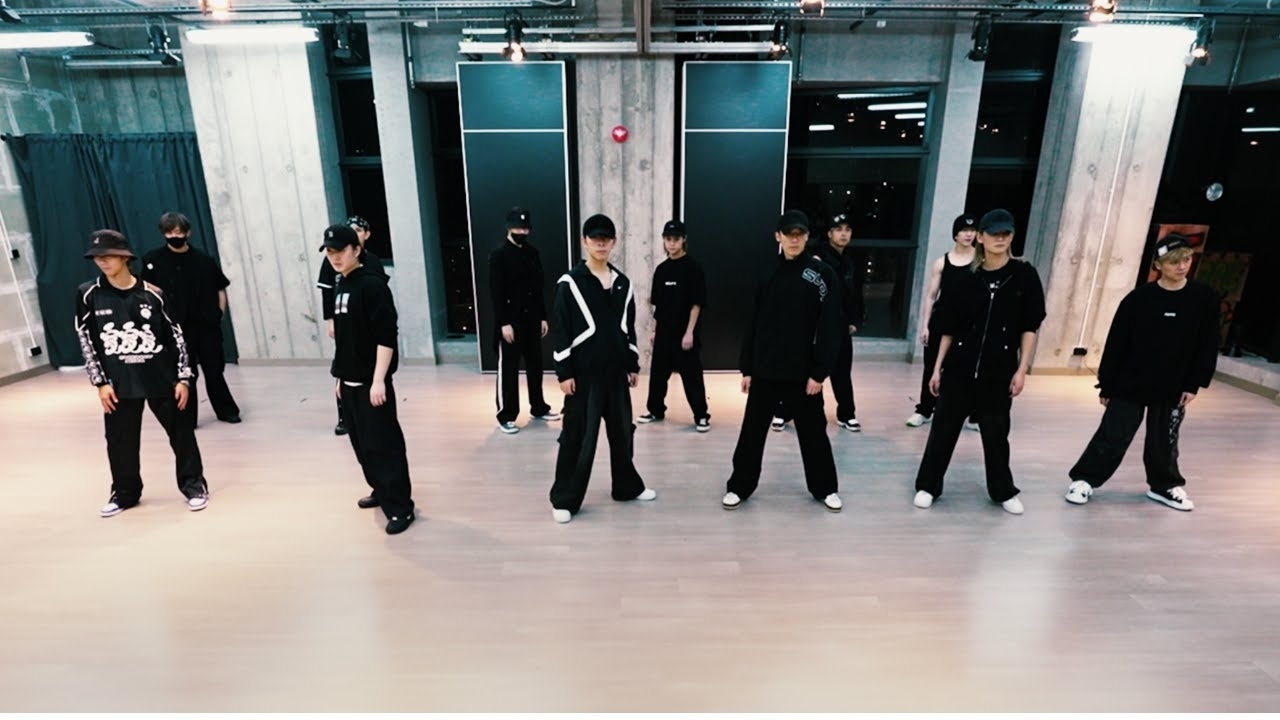 粉絲拍下的池昌旭瞬間