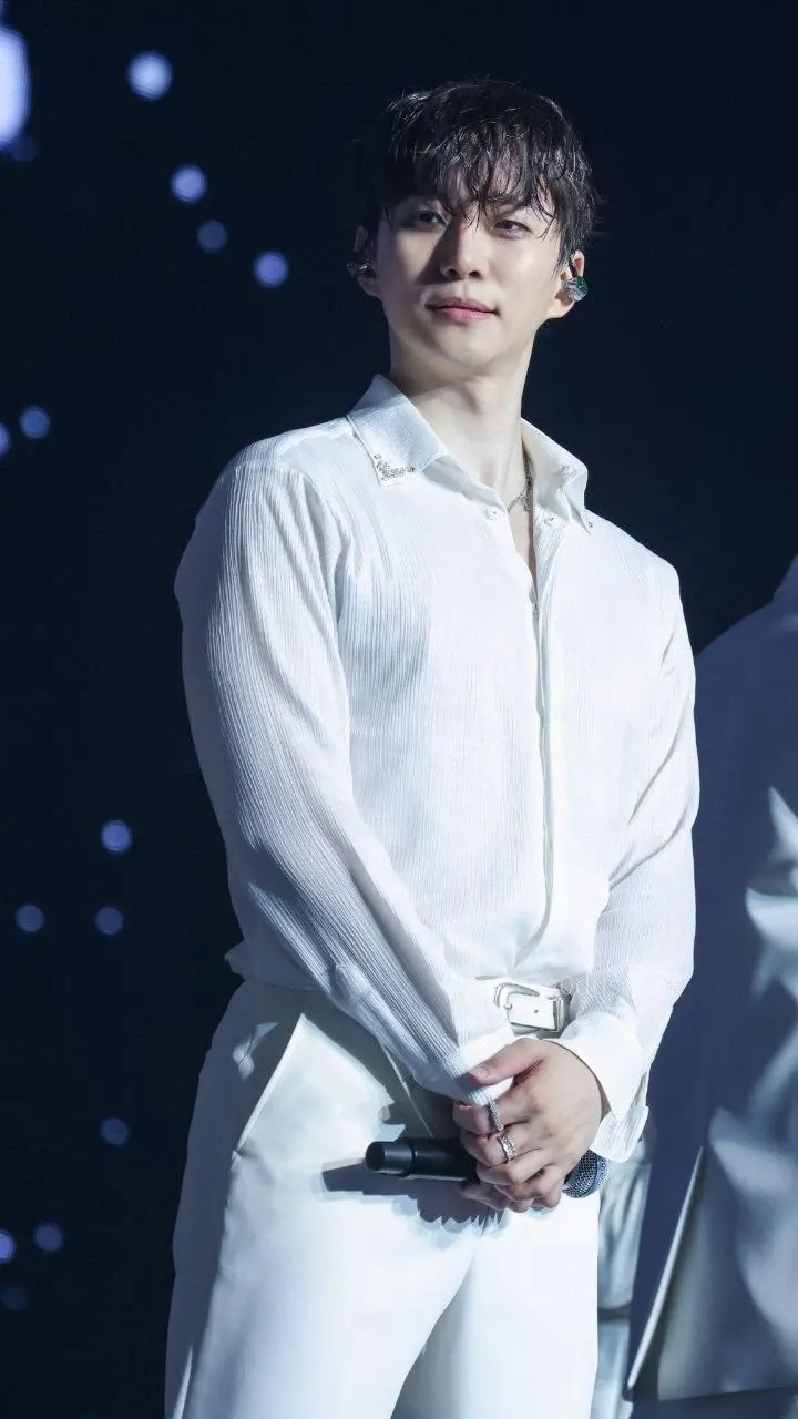 Recent activity shot of Lee Junho