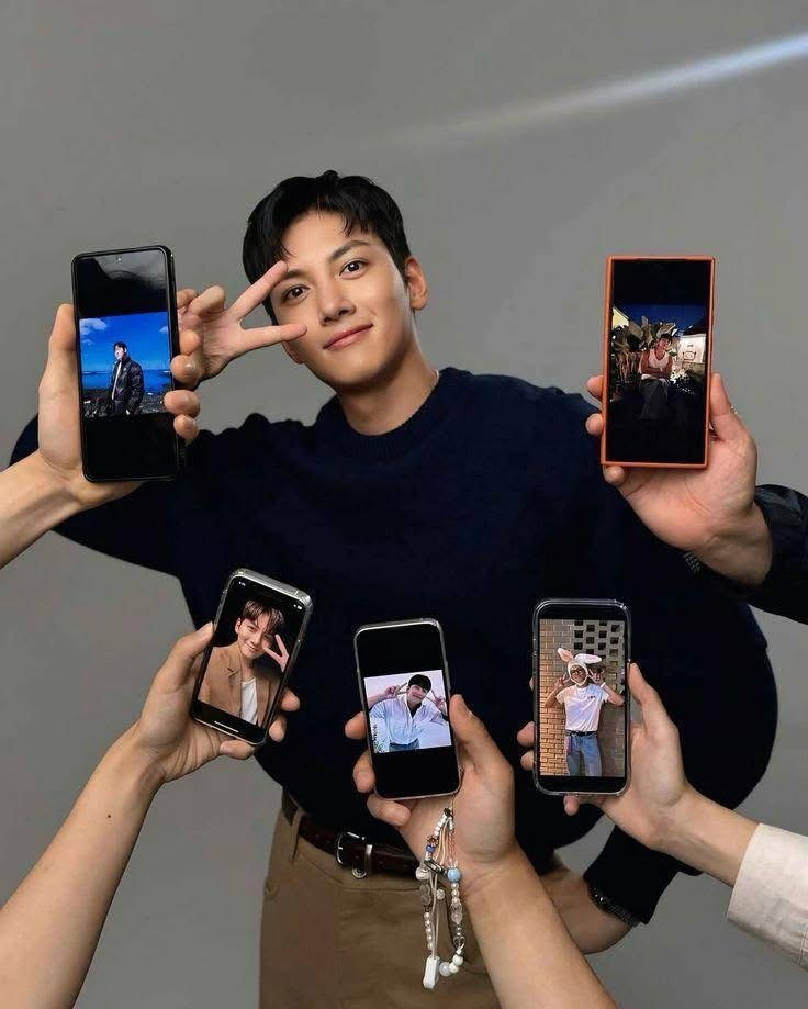 Behind-the-scenes cut of Ji Changwook