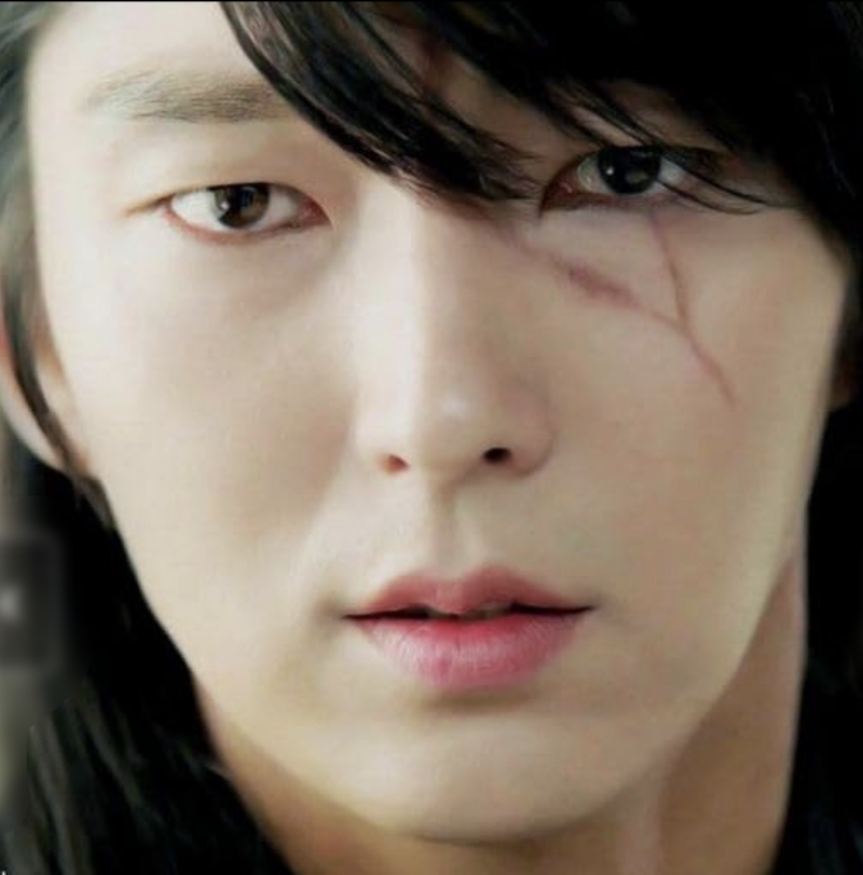 A moment captured by a fan of Lee Joongi