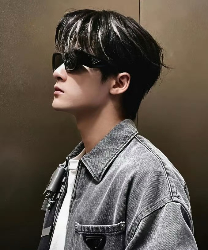 Behind-the-scenes cut of Tan Jianci