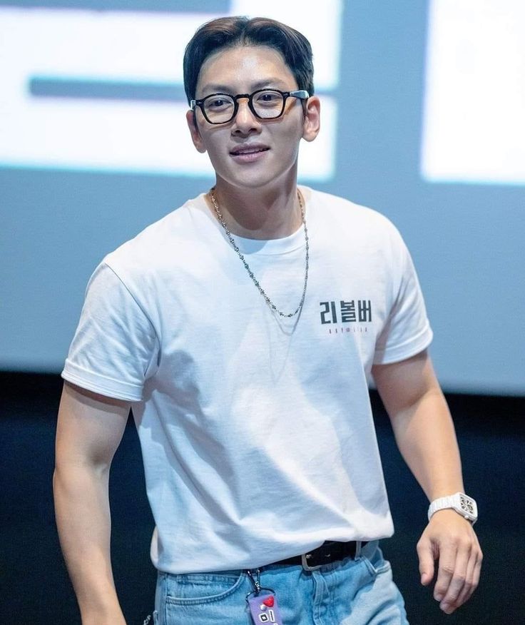 A moment captured by a fan of Ji Changwook