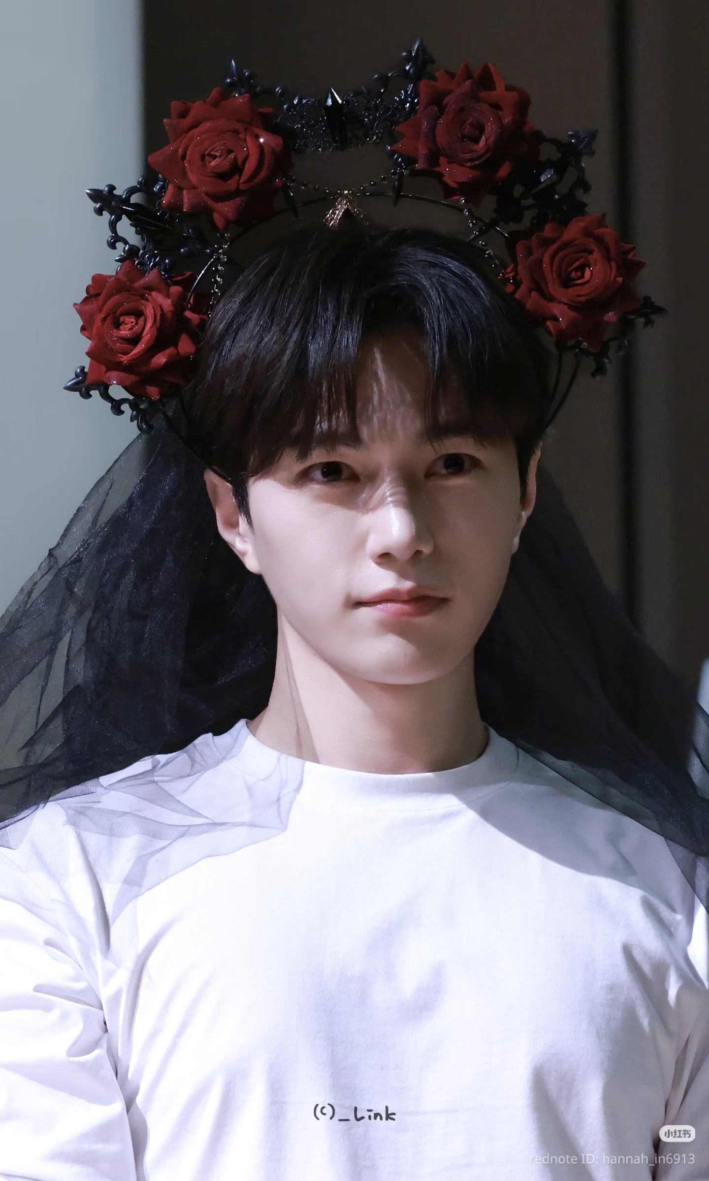 Recent activity shot of Kim Myungsoo (L)