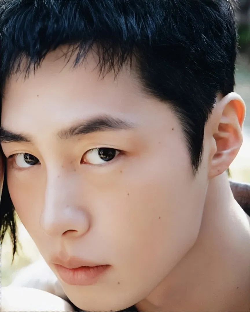 Latest photo of Lee Jaewook