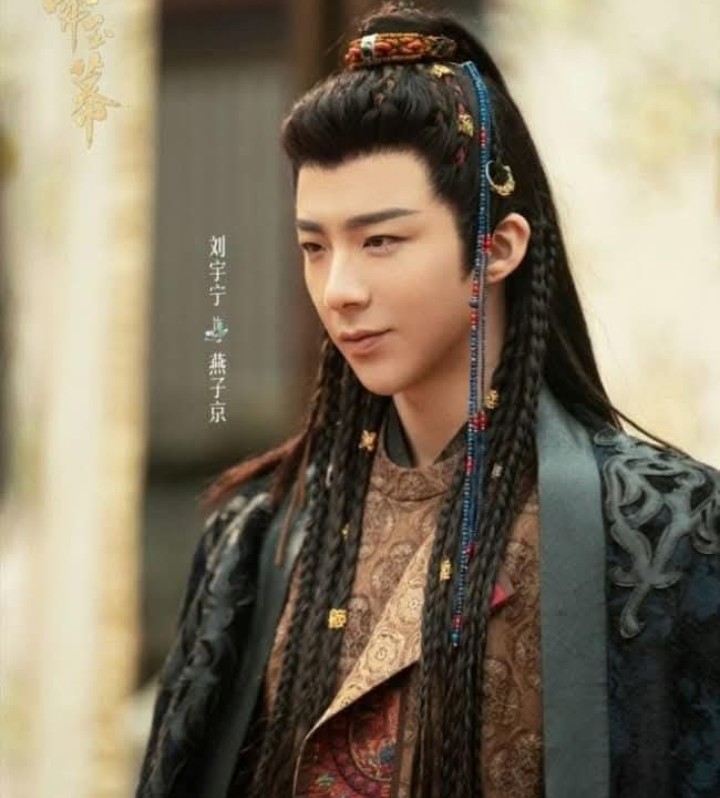 Behind-the-scenes cut of Board