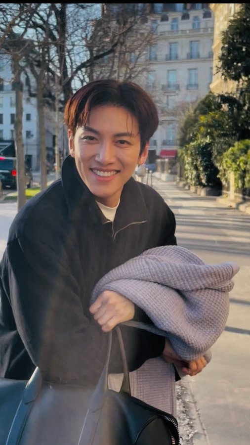 Representative background image loved by Ji Changwook fandom