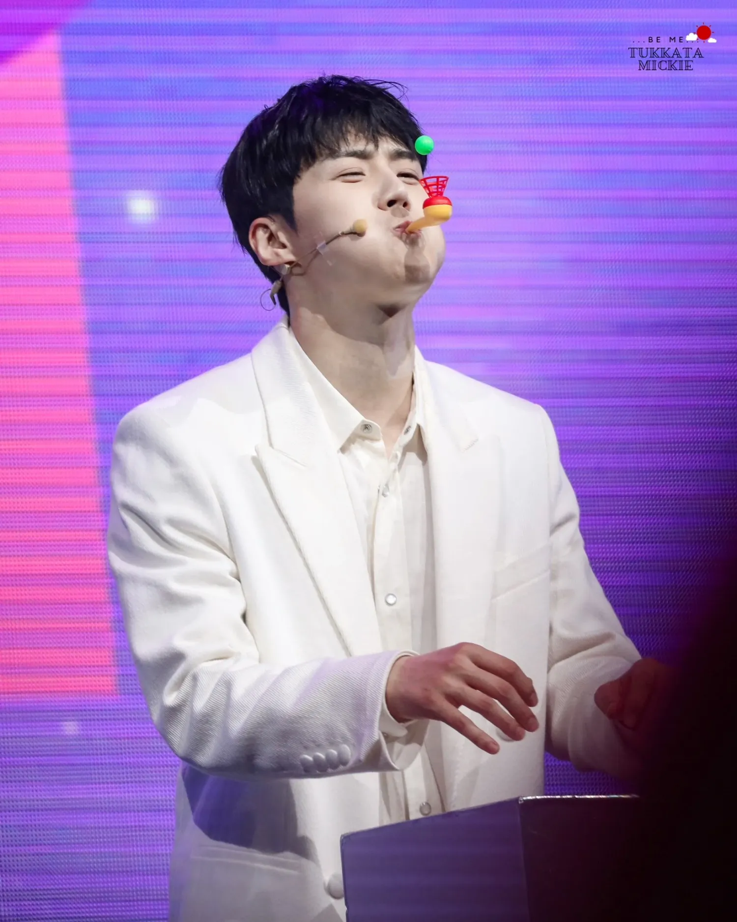 Behind-the-scenes cut of Kim Seonho