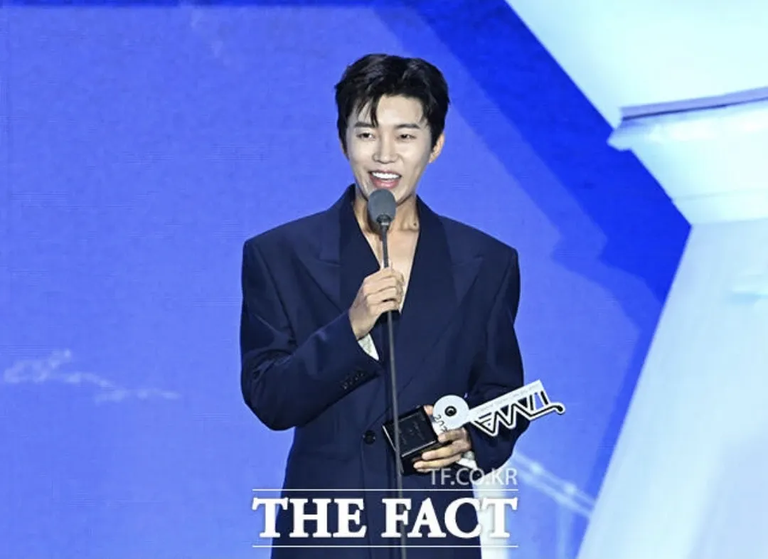 Cuplikan di balik layar dari Lim Youngwoong