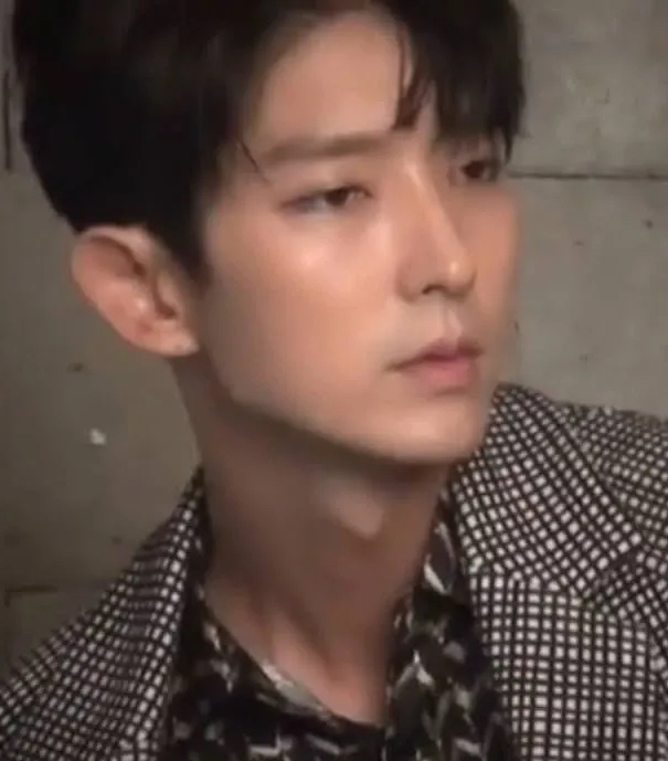 이준기 최근 활동샷