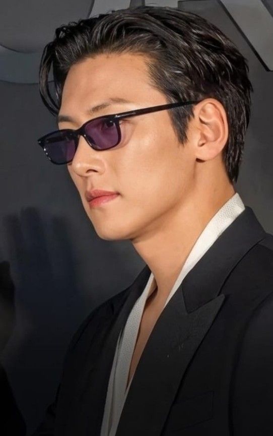 粉丝拍下的池昌旭瞬间